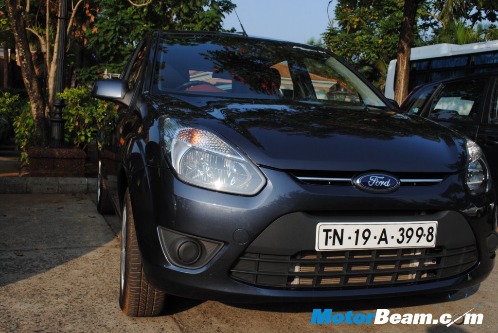 Grey_Ford_Figo