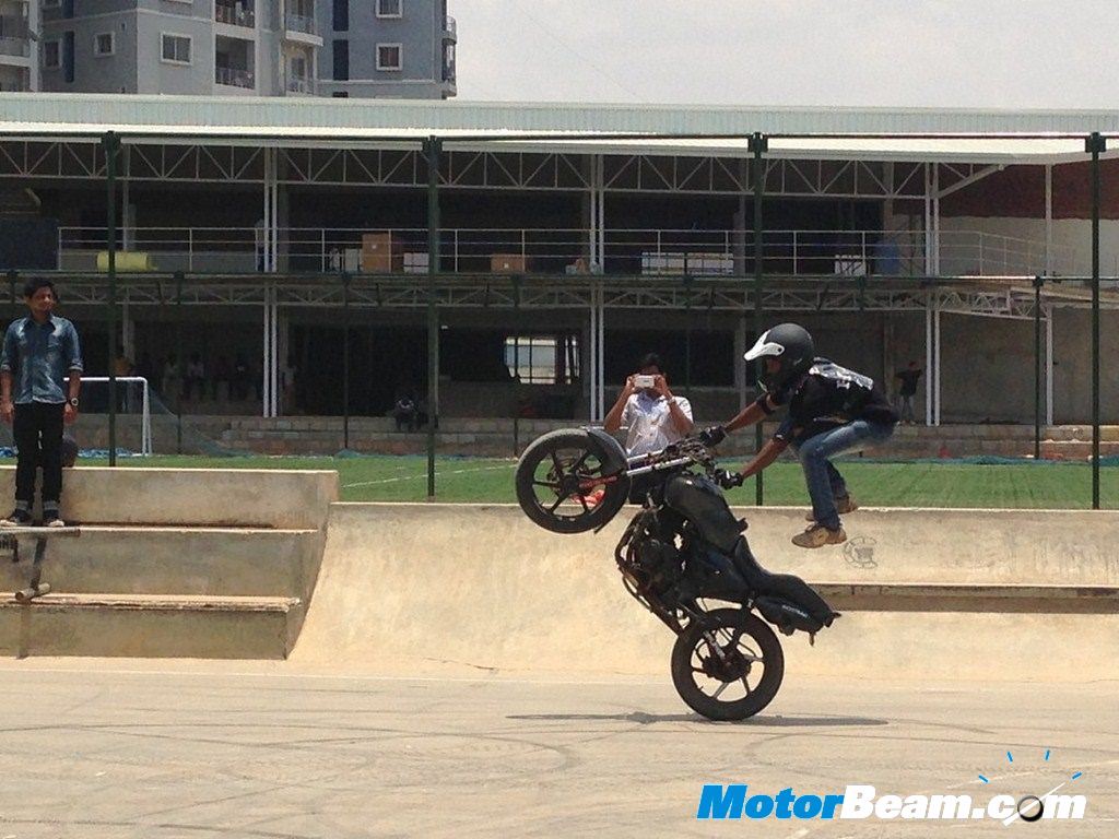 HTRZ Bike Stunt