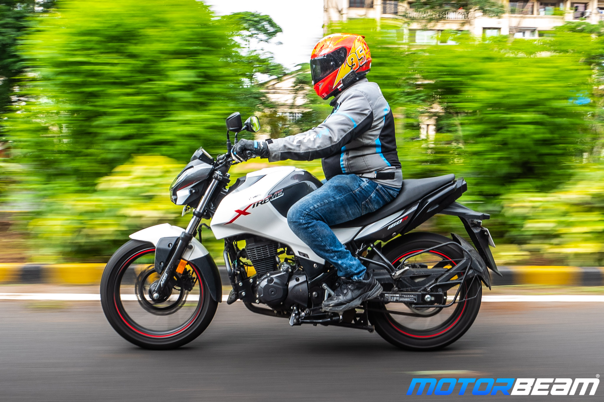 Hero Xtreme 160R Review 4