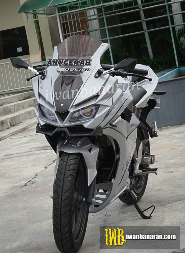 Honda CB150R Modified Front