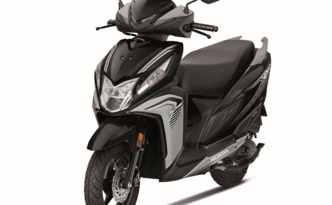 Honda Dio 125 front