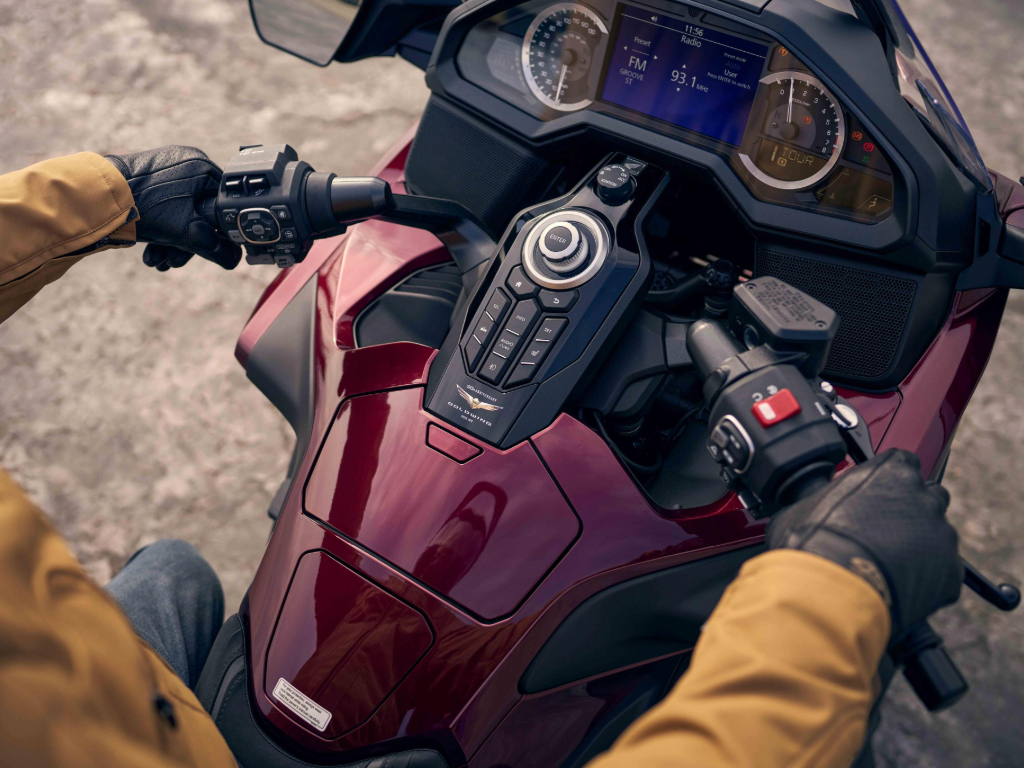 Honda Gold Wing Tour 50th Anniversary Edition tft