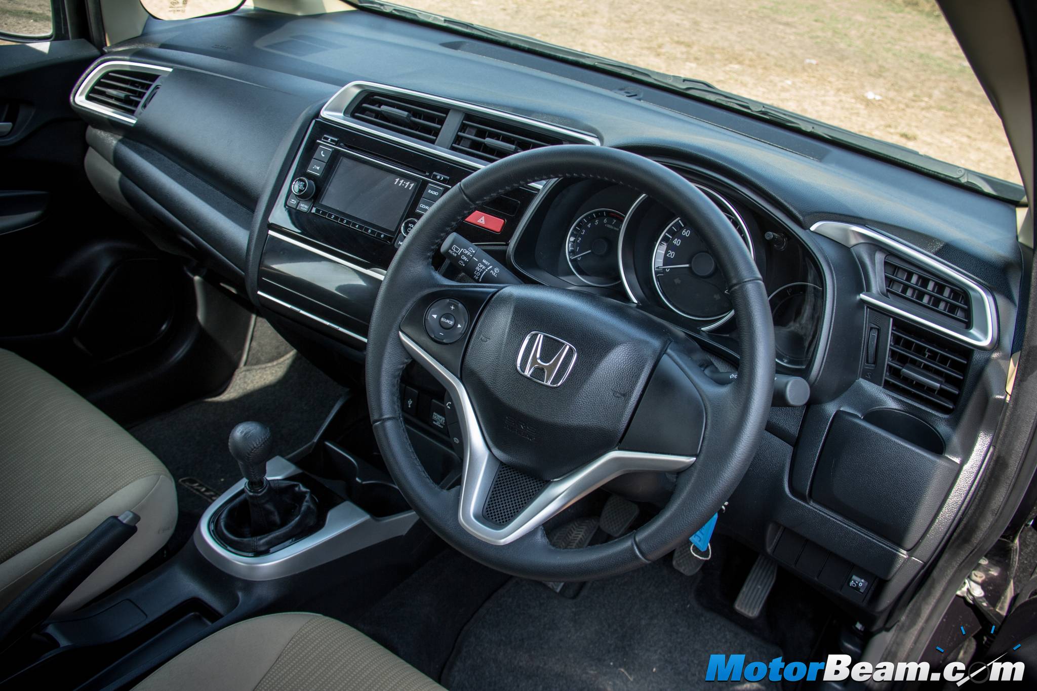 Honda Jazz vs Maruti Baleno