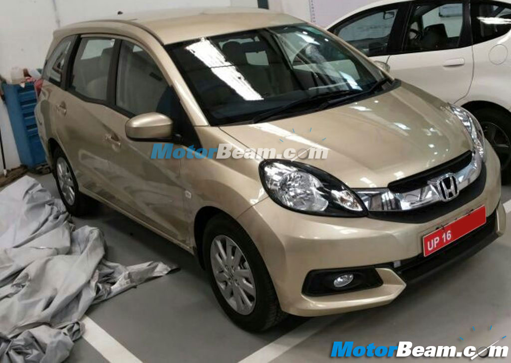 Honda Mobilio Service Centre Front