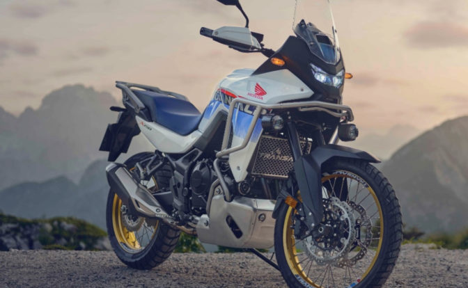 Honda Transalp XL750 front