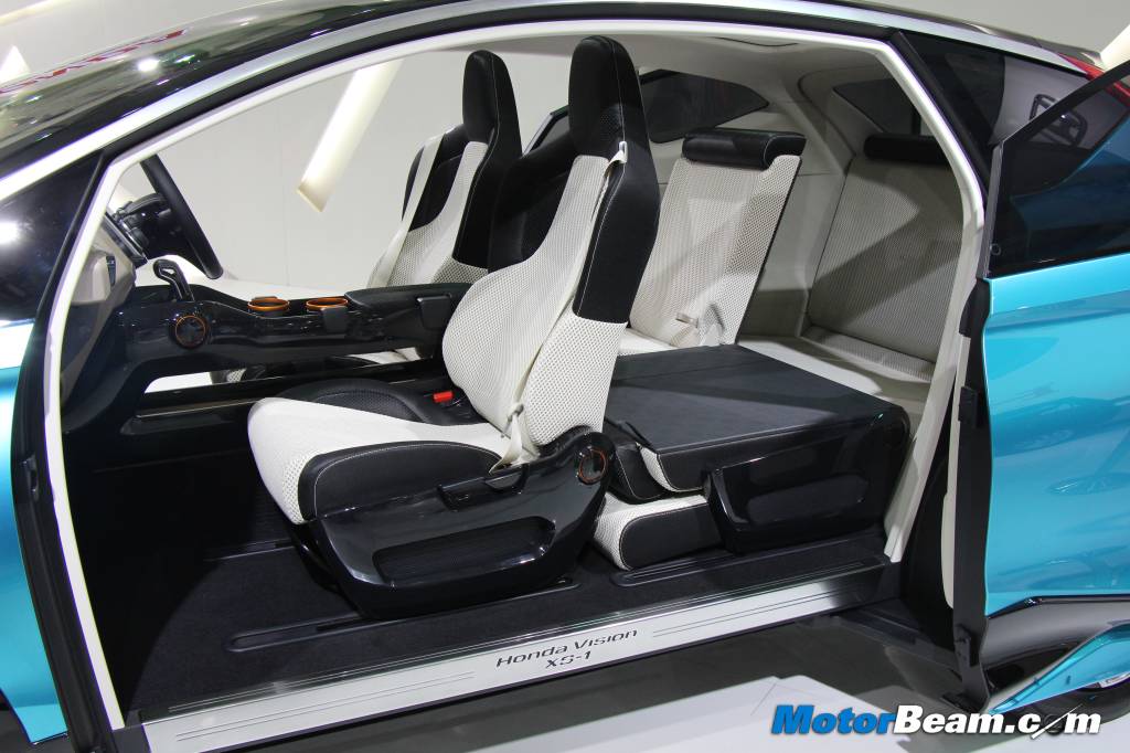 Honda-Vision-XS-1-6