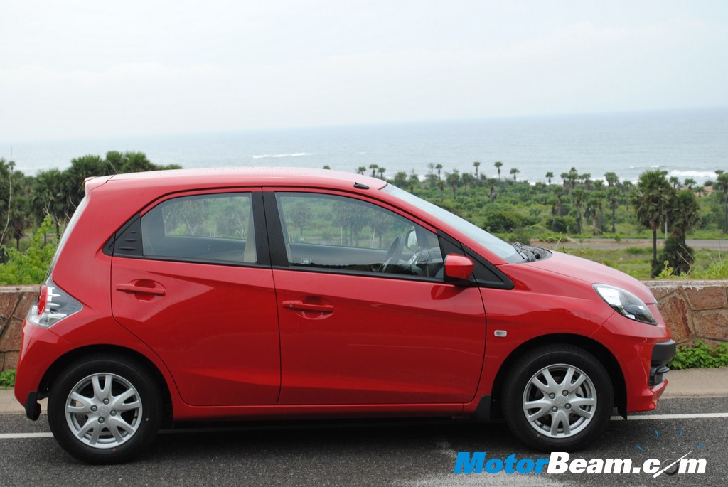 Honda_Brio_Test_Drive_Review (185) Honda Brio Side Profile