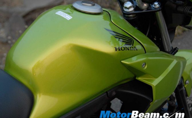 Honda_CB_Twister_Tank