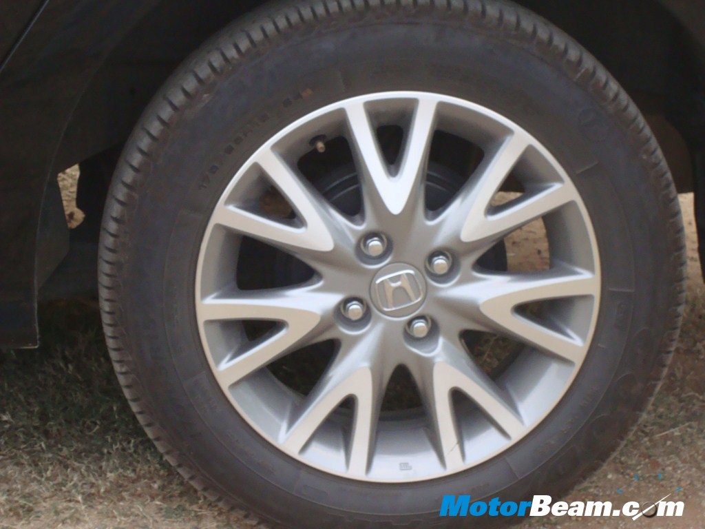 Honda_City_AT_Alloy_Wheels
