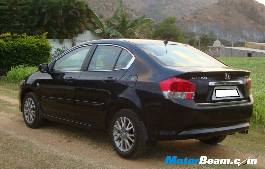 Honda_City_AT_Rear