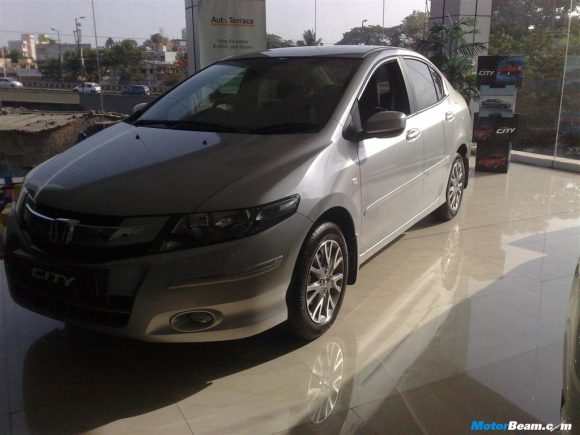 Honda City V
