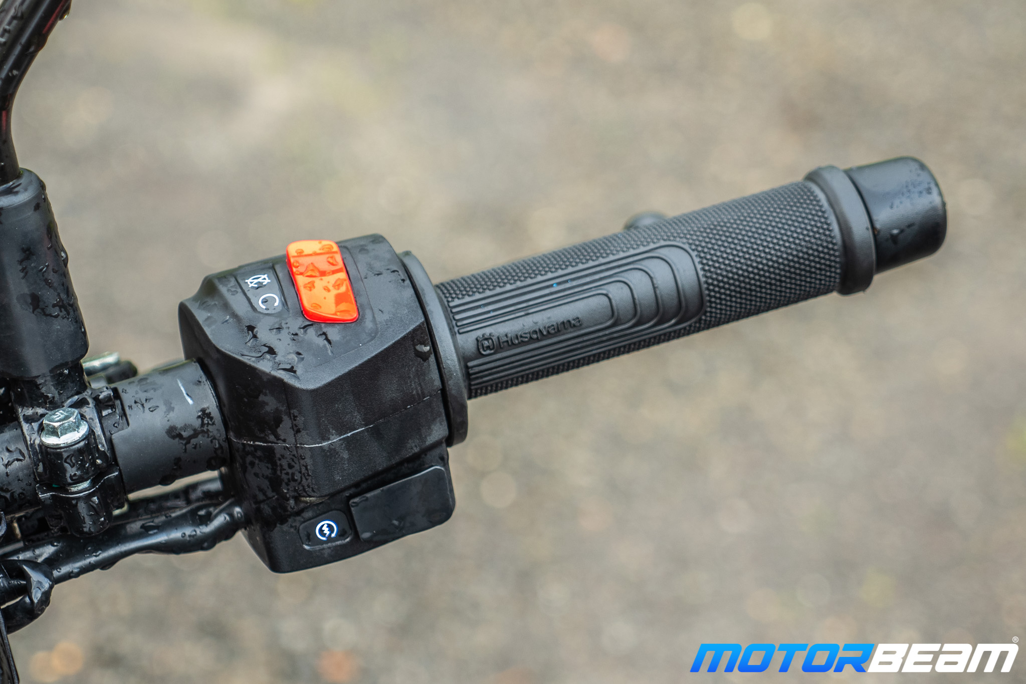Husqvarna Vitpilen & Svartpilen 250 Review 23