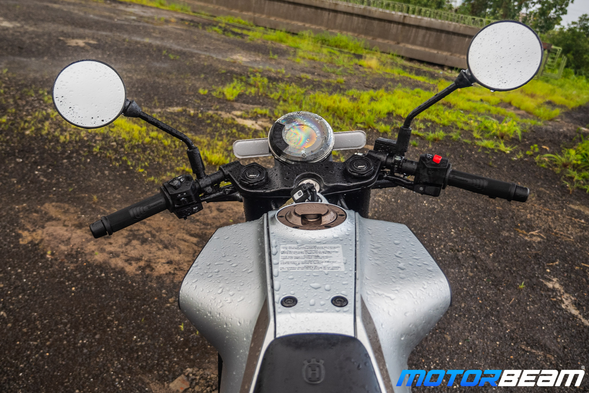 Husqvarna Vitpilen & Svartpilen 250 Review (42)