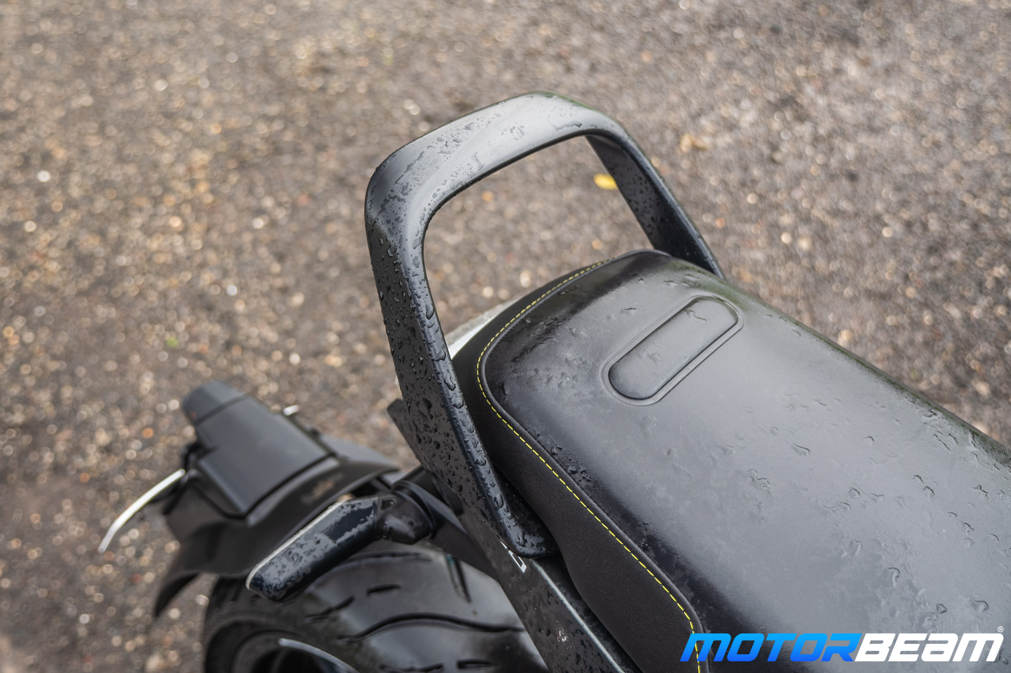 Husqvarna Vitpilen & Svartpilen 250 Review (43)