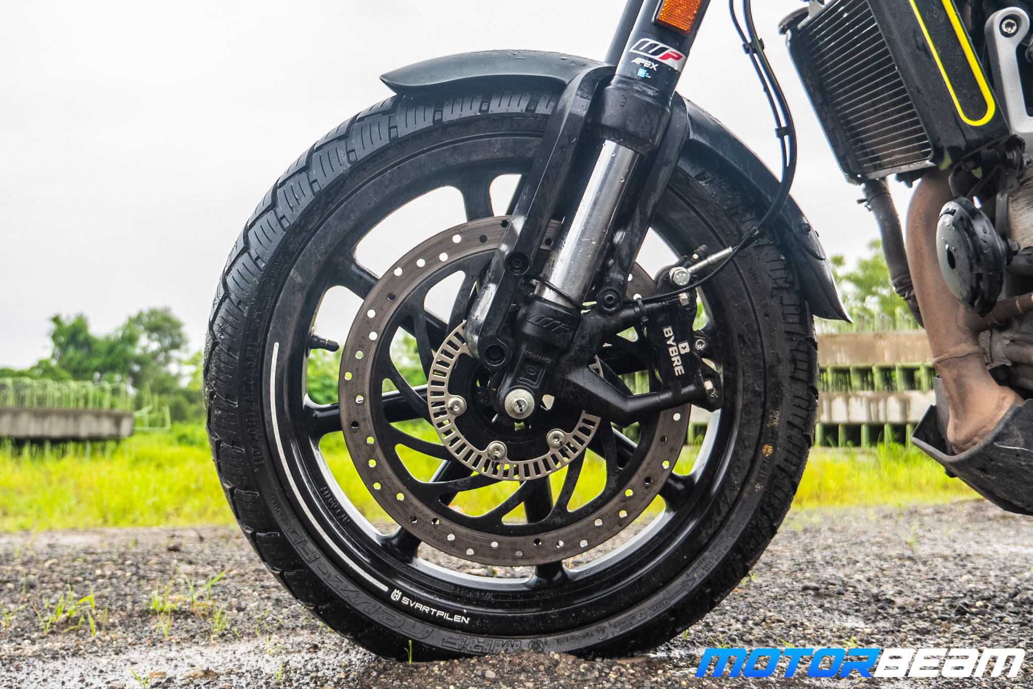 Husqvarna Vitpilen & Svartpilen 250 Review (48)