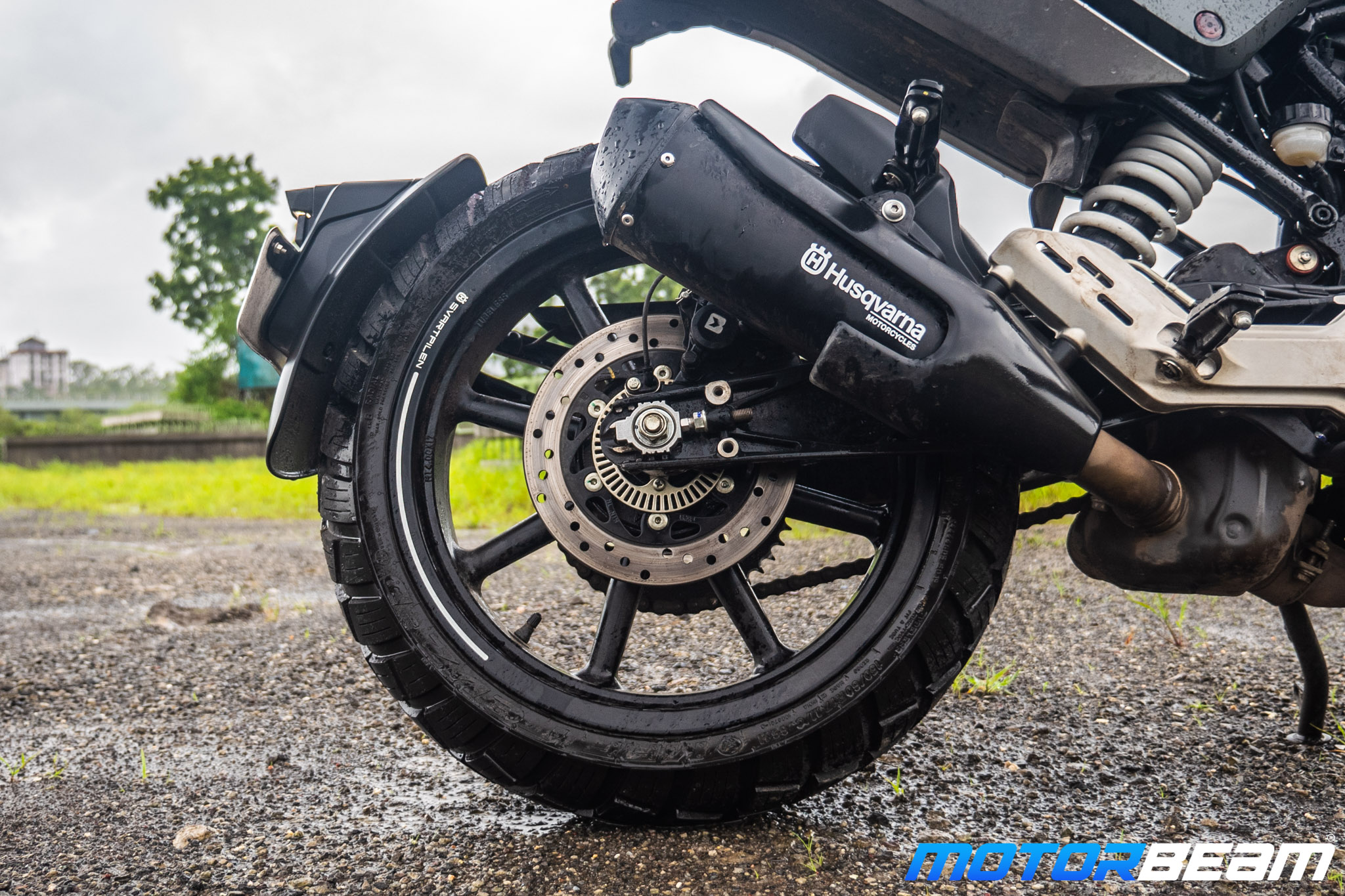 Husqvarna Vitpilen & Svartpilen 250 Review (49)