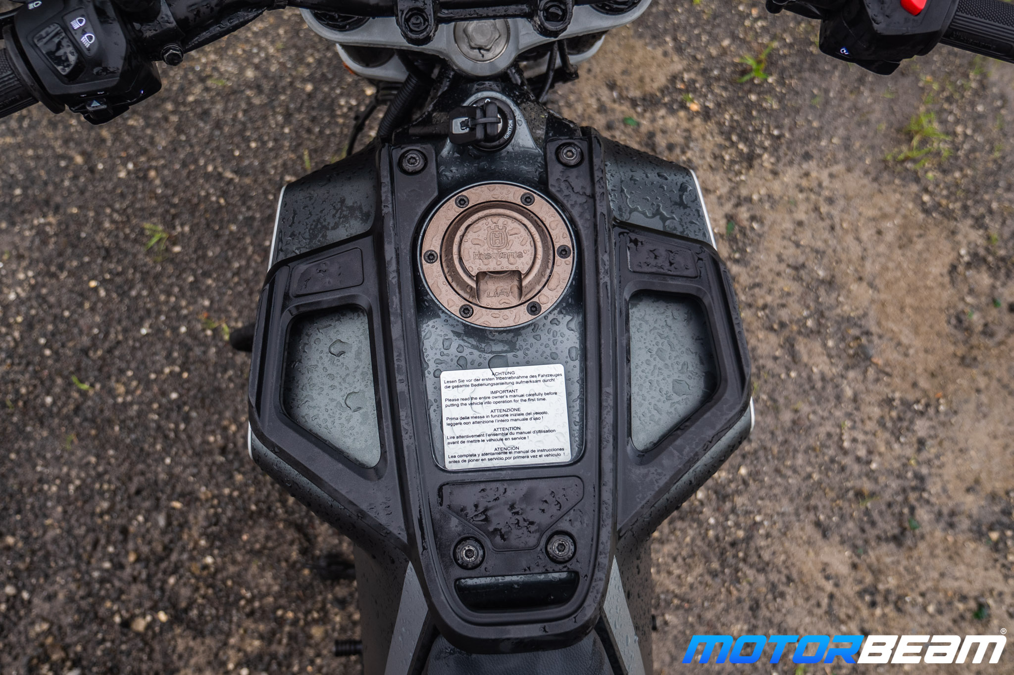 Husqvarna Vitpilen & Svartpilen 250 Review (53)