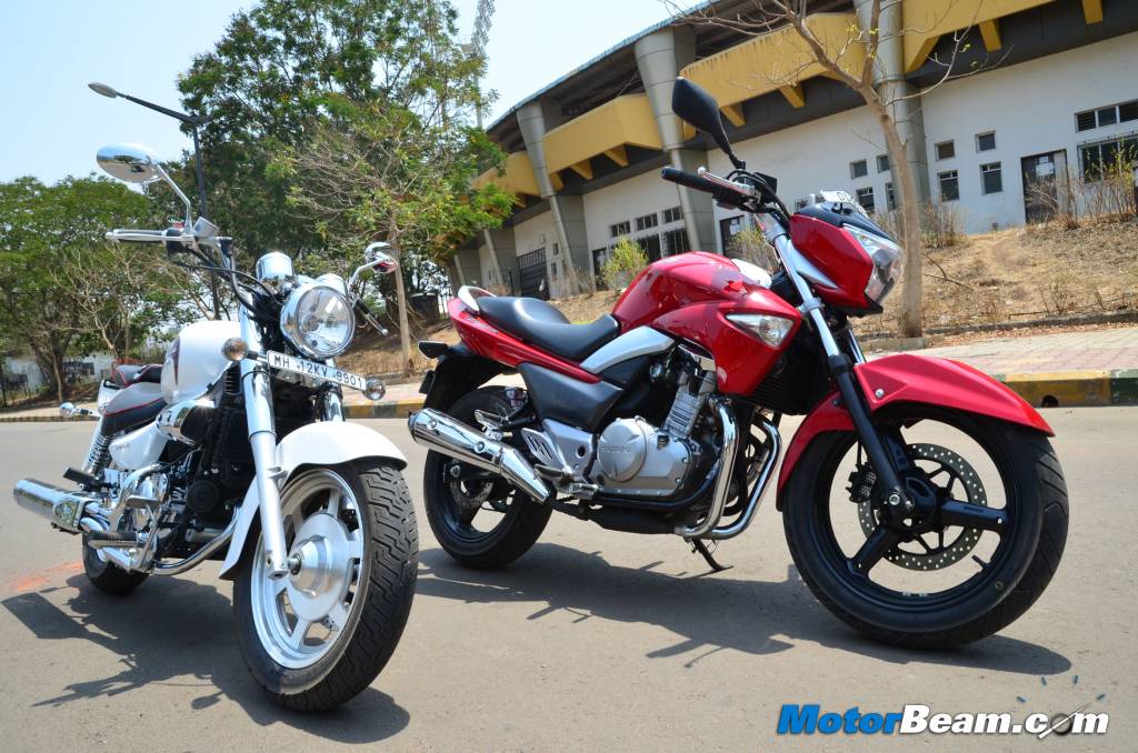 Hyosung Aquila 250 vs Suzuki Inazuma Test Ride Hyosung Aquila 250 vs Suzuki Inazuma Test Ride