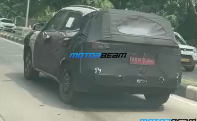 Hyundai Alcazar Facelift Spotted