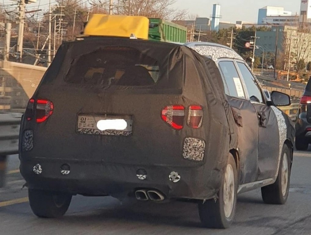 Hyundai Alcazar Spied Rear