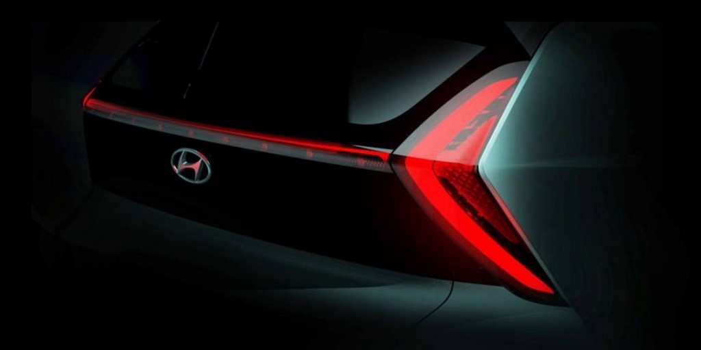 Teaser Rear