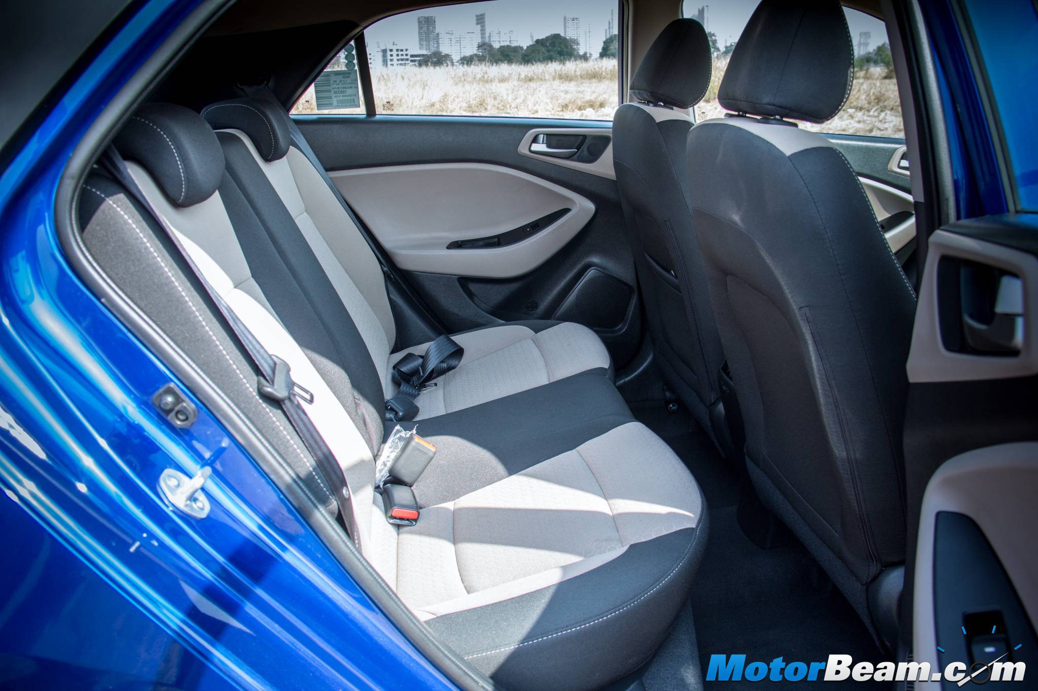 Hyundai Elite i20 vs Honda Jazz