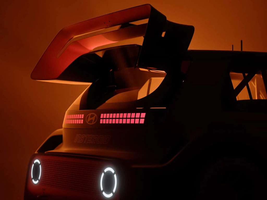 Hyundai Insteroid rear