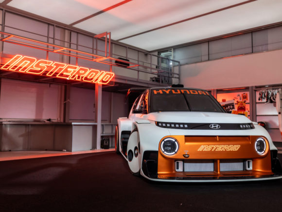 Hyundai Insteroid front