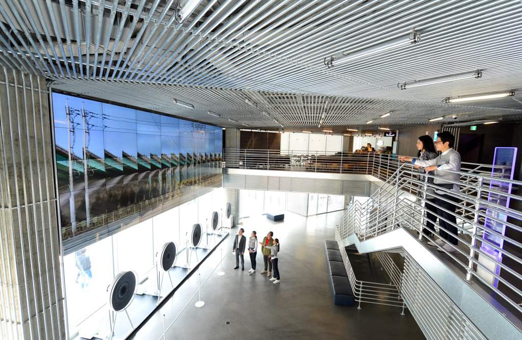 Hyundai Motorstudio Lounge