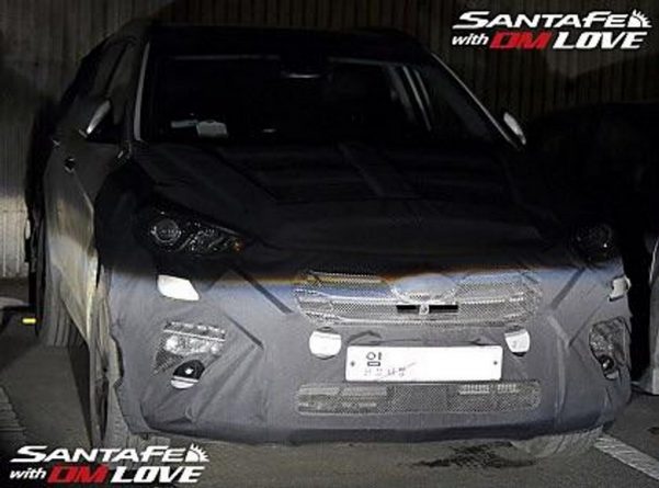 Hyundai Santa Fe Facelift Spied