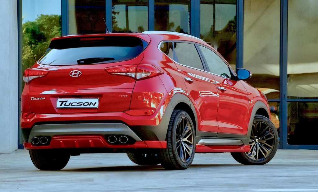 Hyundai Tucson Sport Red
