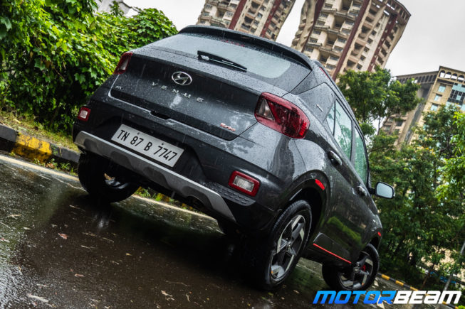 Hyundai-Venue-iMT-7