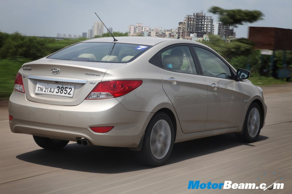 Hyundai-Verna-AT (7) Hyundai Verna Automatic Test Drive Review