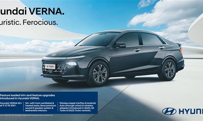 Hyundai Verna SX+ front