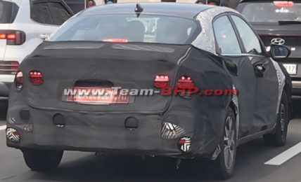 Hyundai Verna rear