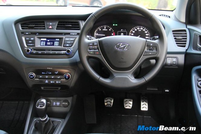 Hyundai i20 Active Blue Interior