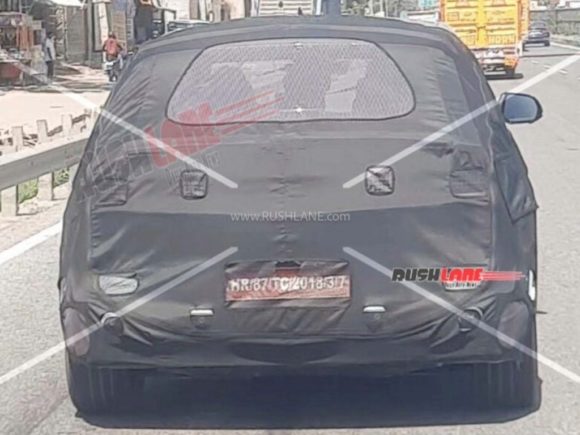 Hyundai i20 test mule rear