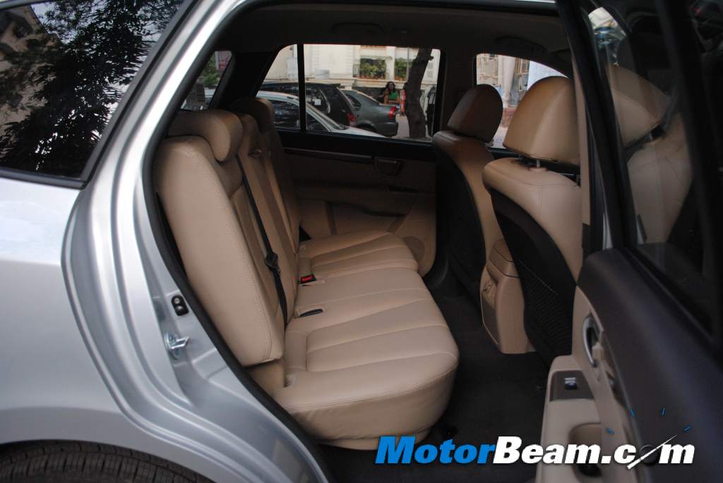 Hyundai_Santa_Fe_Rear_Seats Hyundai_Santa_Fe_Rear_Seats