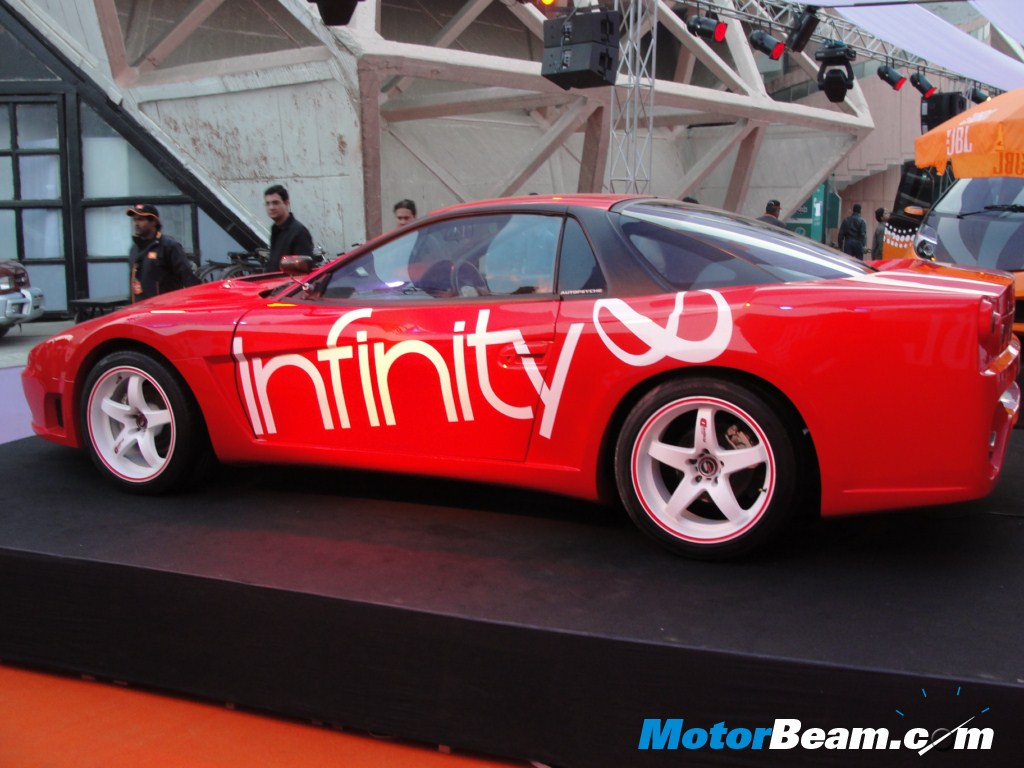 Infinity_2010_Auto_Expo