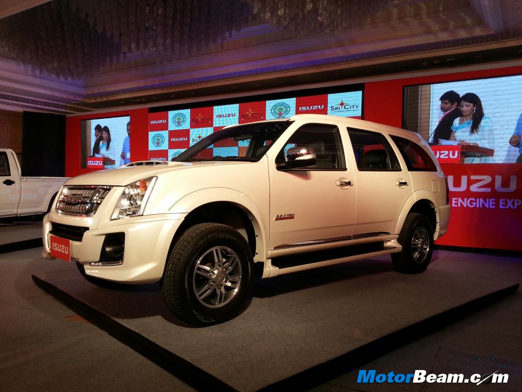 Isuzu MU7 Front Profile