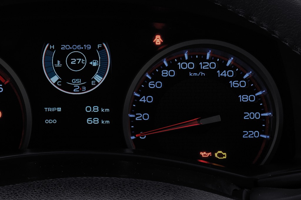 Isuzu V-Cross Facelift Instrument Cluster