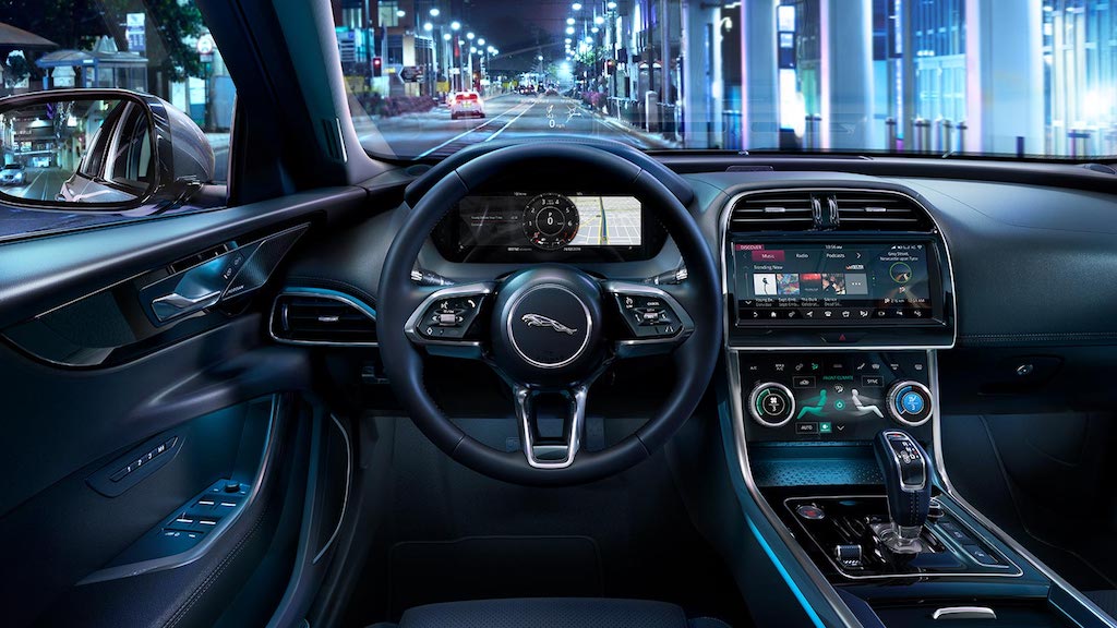 Jaguar XE Facelift Dashboard