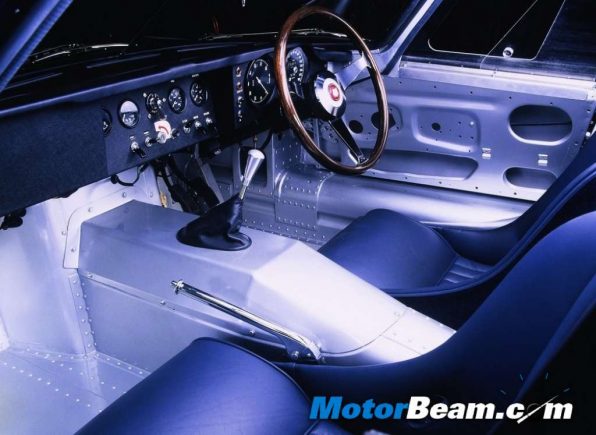 Jaguar_E-Type_Interior