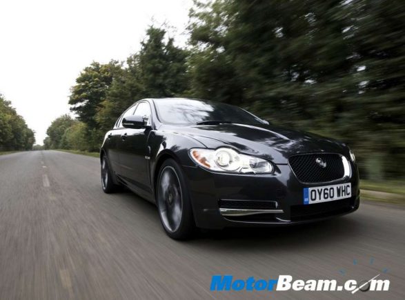 Jaguar_XF_Black_Pack