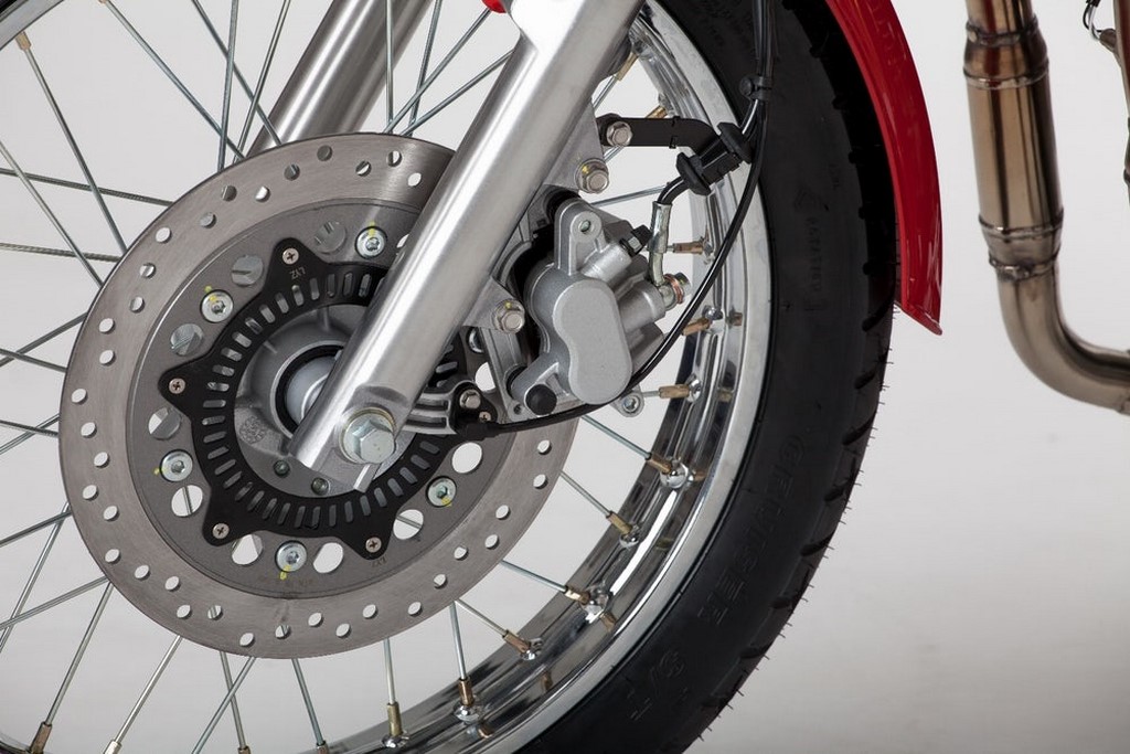Jawa 350 Features