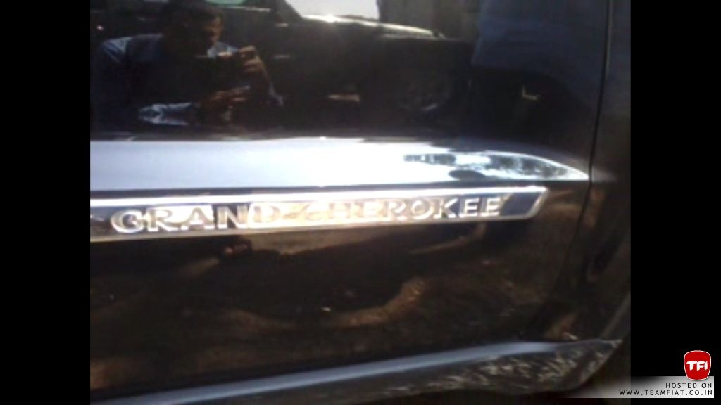 Jeep Grand Cherokee bagde