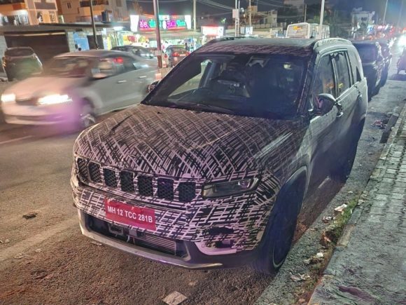Jeep Meridian Facelift Spied