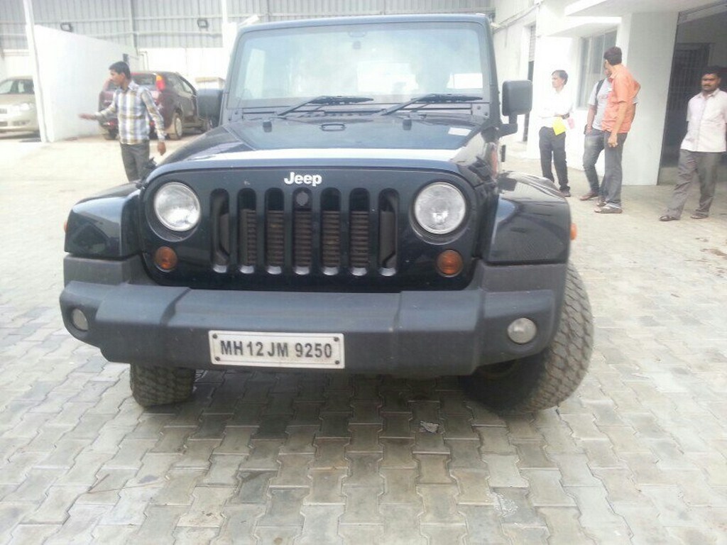 Jeep Wrangler Spied Front