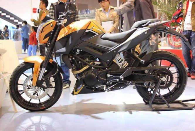 Jiajue C8 Tomahawk KTM Duke Clone Side