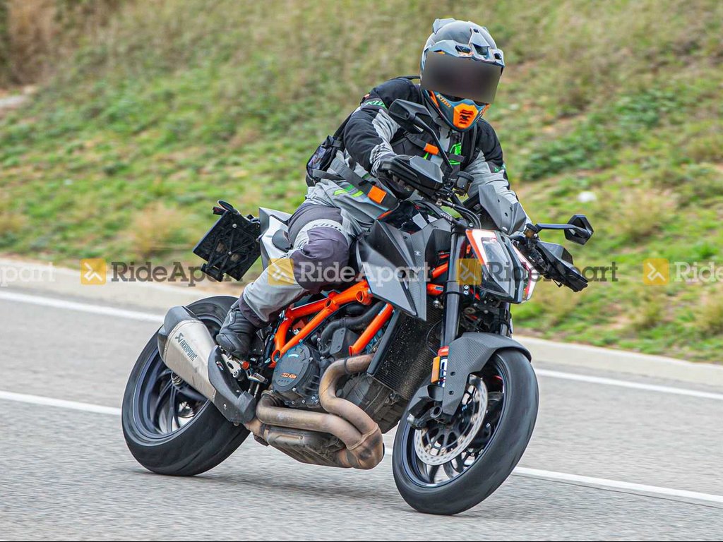 KTM 1290 Super Duke RR Spotted